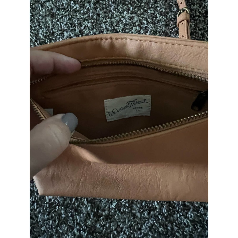 Universal Thread Crossbody Purse - image 3